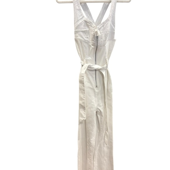 7 For All Mankind NWT Women’s White Denim Zip Front Flare Jumpsuit Size XS - Picture 5 of 10